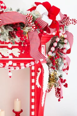 Decorator's Warehouse 5' Ball Garland > Christmas Decor|60