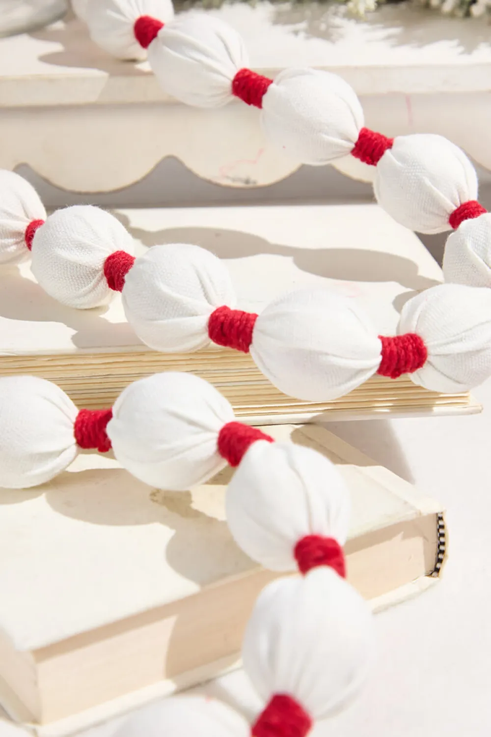 Decorator's Warehouse 5' Ball Garland > Christmas Decor|60"