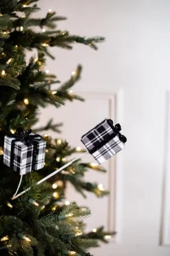 Decorator's Warehouse 24” Black & White Buffalo Check Package Spray > Christmas Sprays|Christmas Decor
