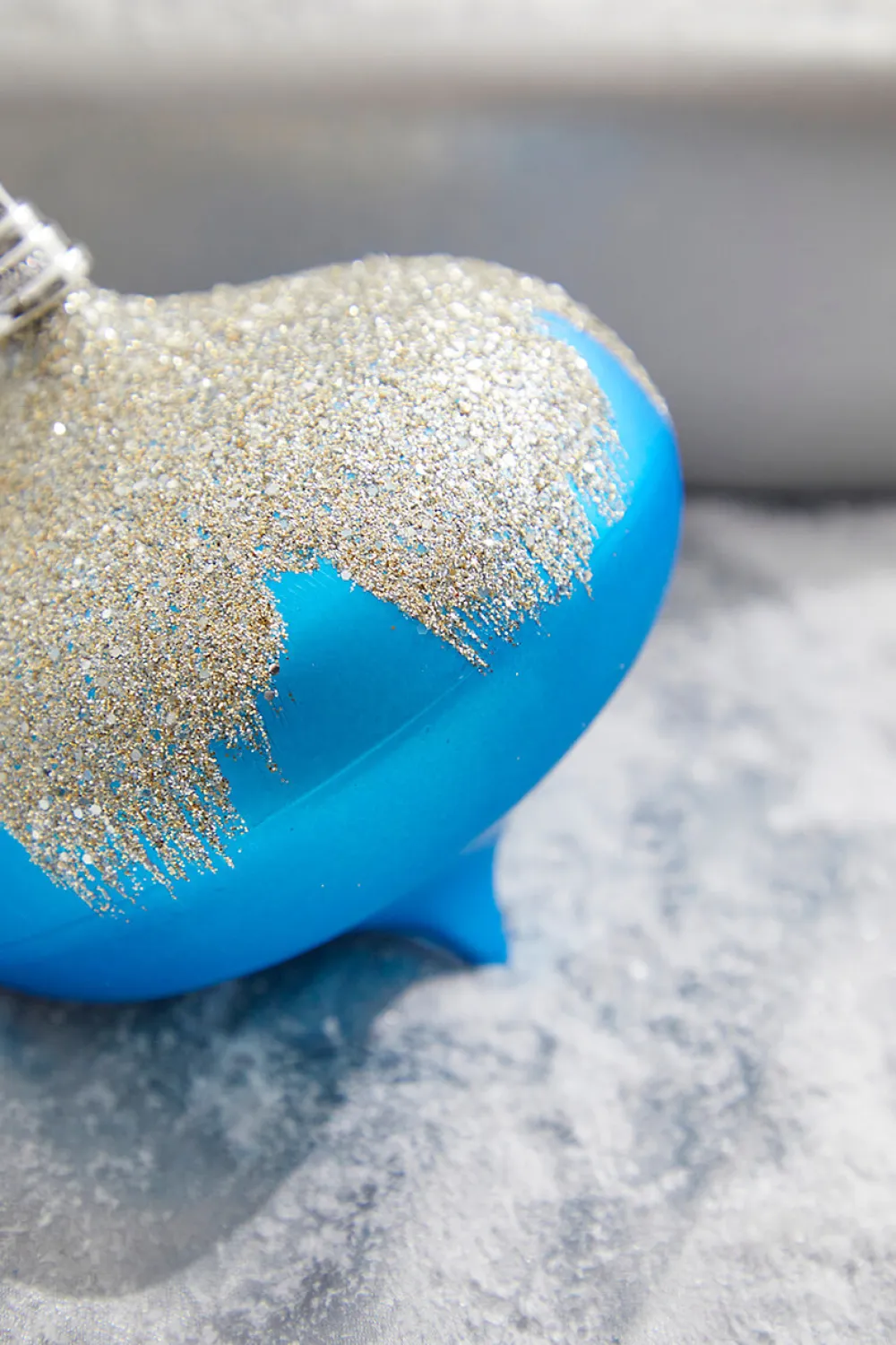 Decorator's Warehouse 5" Blue Silver Onion Ornament > Christmas Decor|Retro Brites