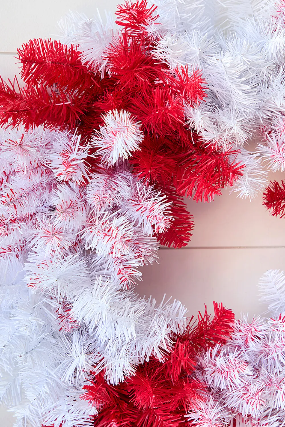 Decorator's Warehouse 30" Caprico Red/White Wreath > Christmas Decor|All Wreaths