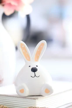 Decorator's Warehouse 3.94