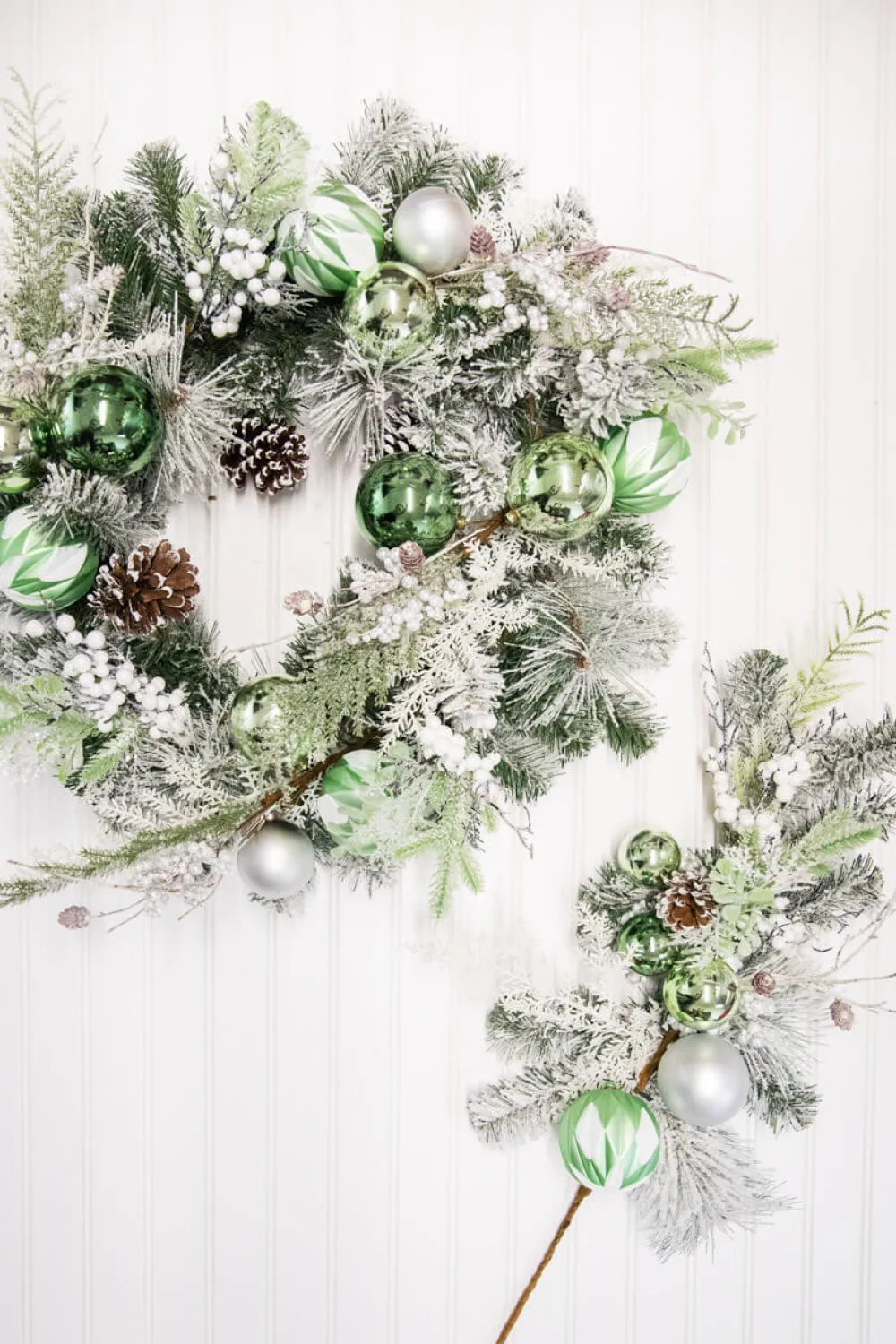 Decorator's Warehouse 24” Christmas Pine/Ball Wreath > Under 30"|Unlit Wreaths