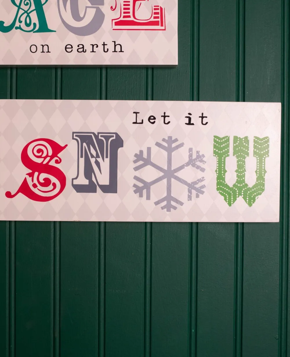 Decorator's Warehouse 12” Christmas Wall Decor Plaque > Christmas Sale