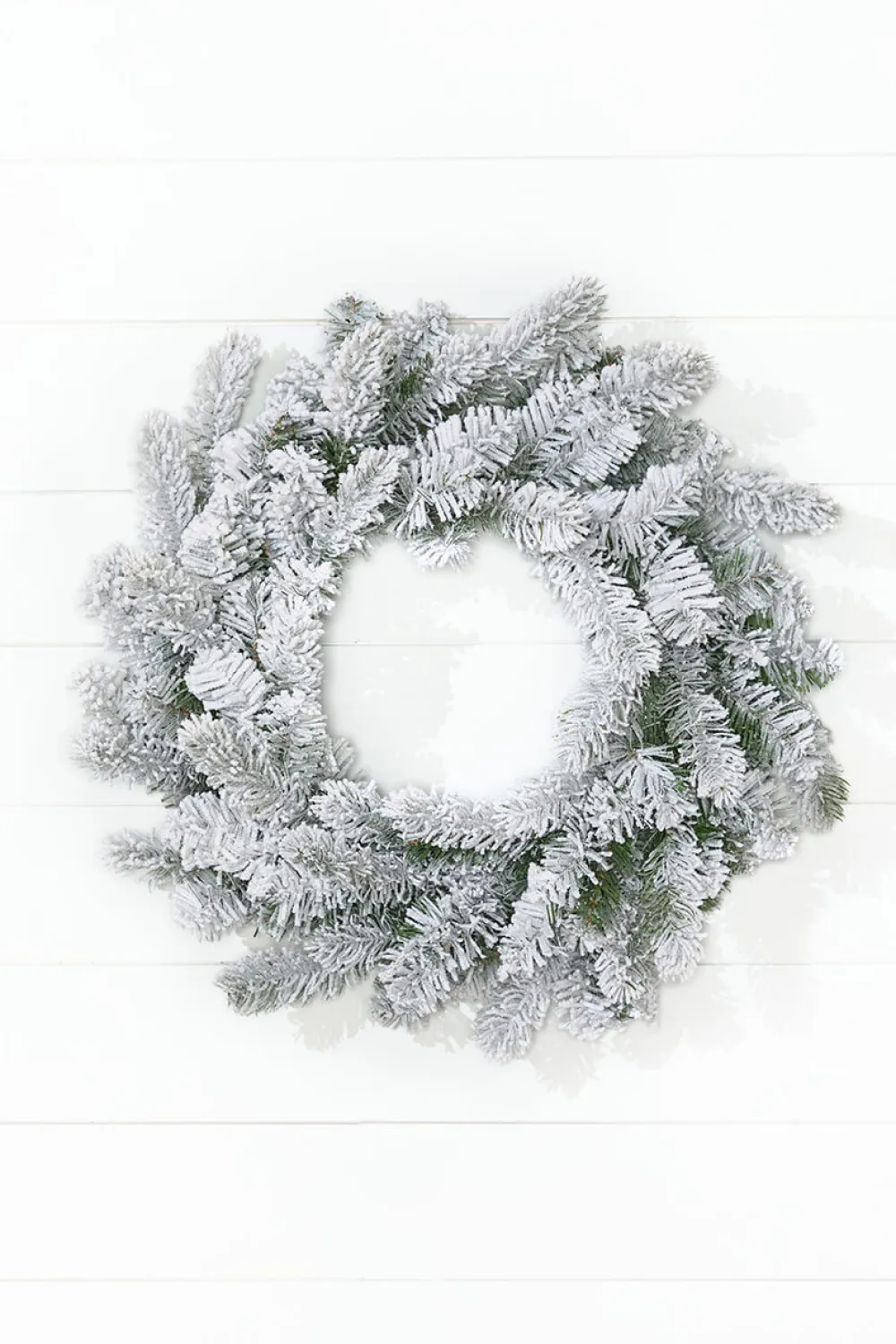 Decorator's Warehouse 24" Classic Flocked Wreath > Christmas Decor|All Wreaths