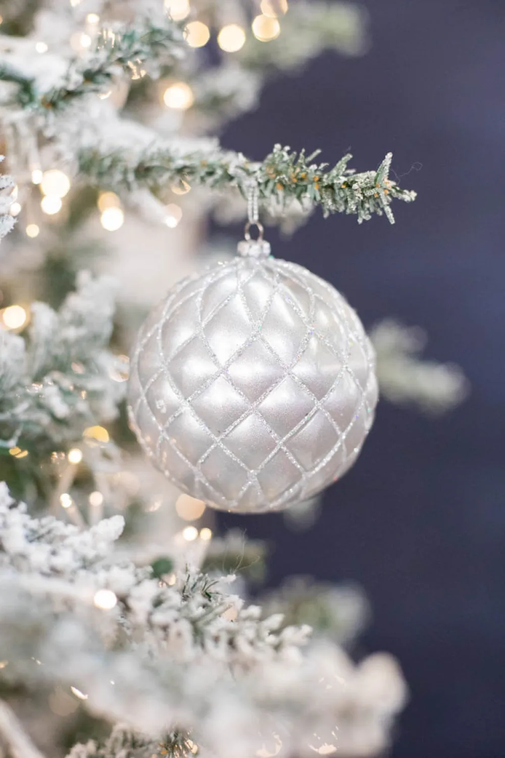 Decorator's Warehouse 10 CM Silver Matte Glitter Net Ball Ornament > White Christmas|Christmas Decor