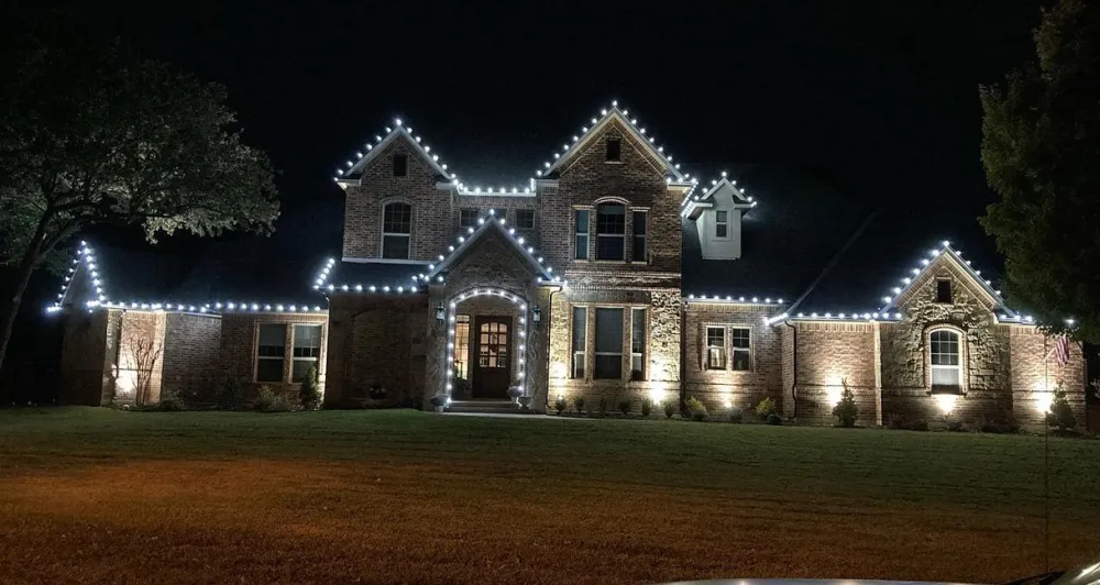 Decorator's Warehouse C9 Platinum Elite LED SMD Bulb (25 bulbs/bag) - Faceted, Cool White > C9 Bulbs|Christmas Decor