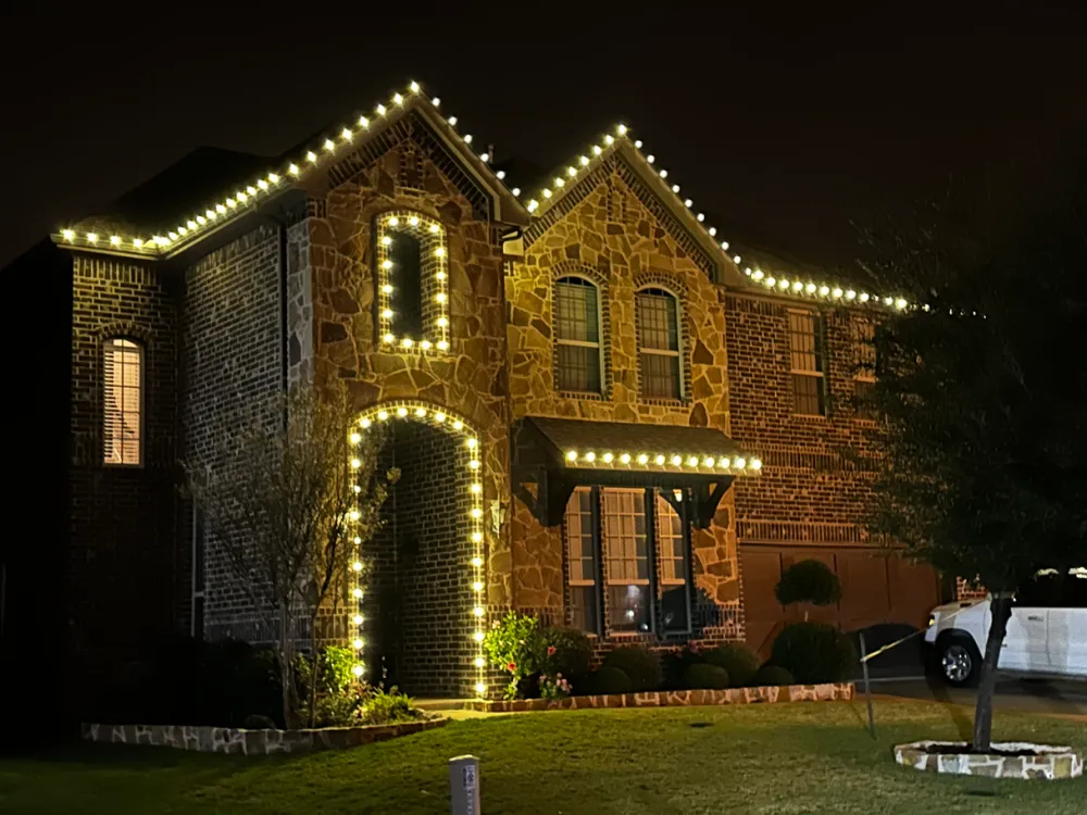 Decorator's Warehouse C9 Platinum Elite LED SMD Bulb (25 bulbs/bag) - Faceted, Warm White > C9 Bulbs|Christmas Decor