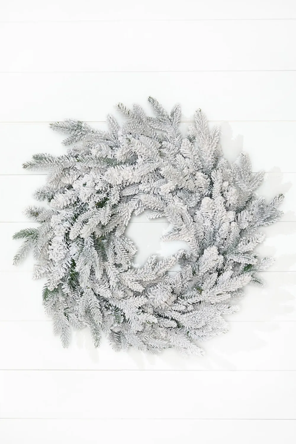 Decorator's Warehouse 24" Deluxe Flocked Wreath > Christmas Decor|All Wreaths