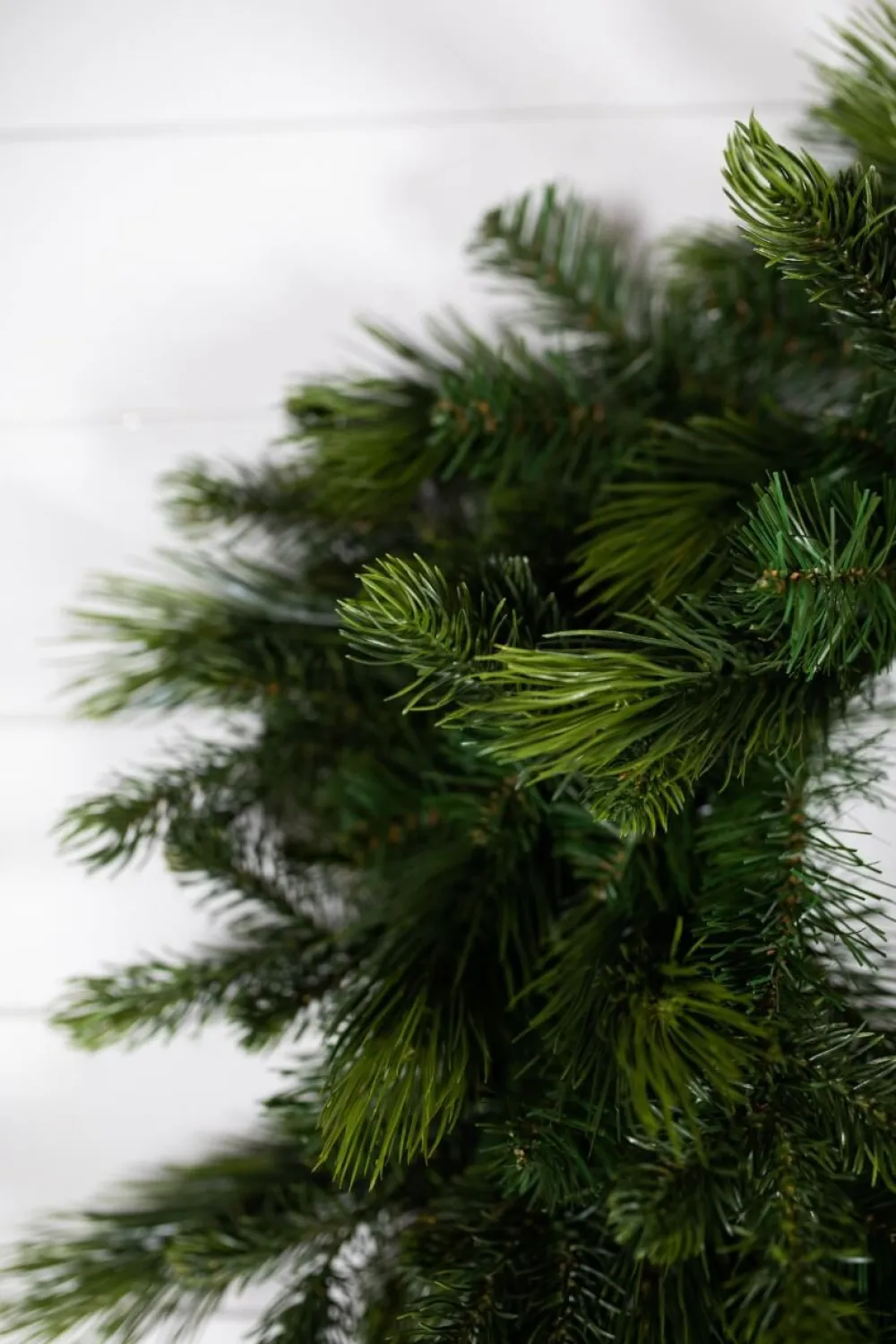 Decorator's Warehouse 30” Deluxe Mix Pine Wreath > Christmas Wreaths|Christmas Decor
