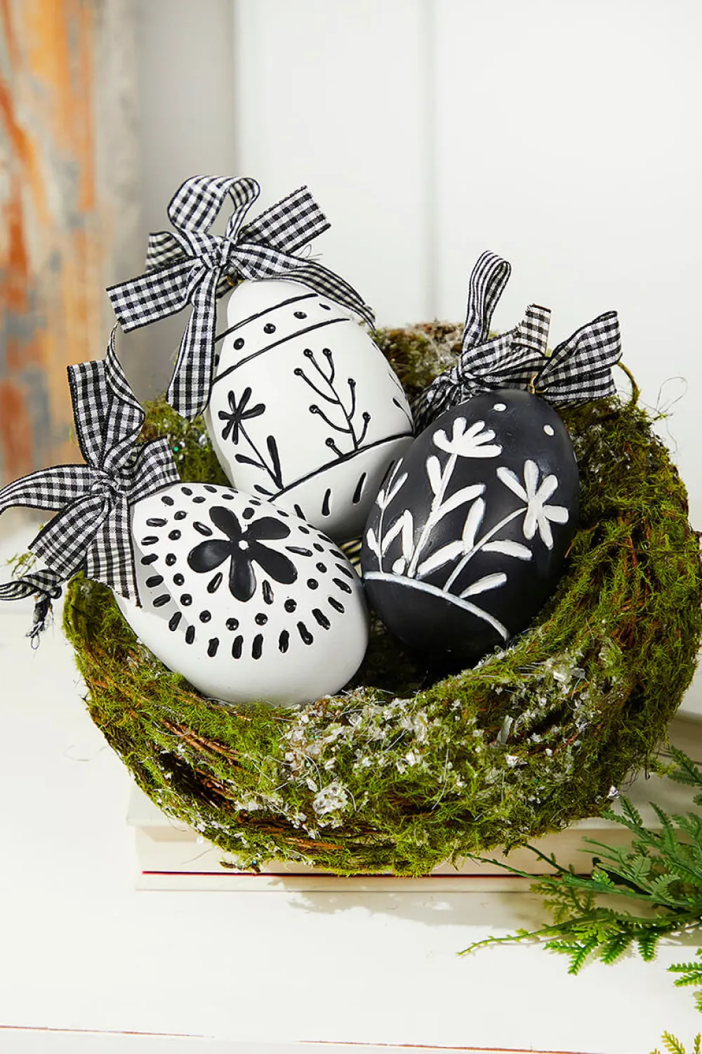 Decorator's Warehouse Egg Resin Ornament > Easter Decor|Easter Decor