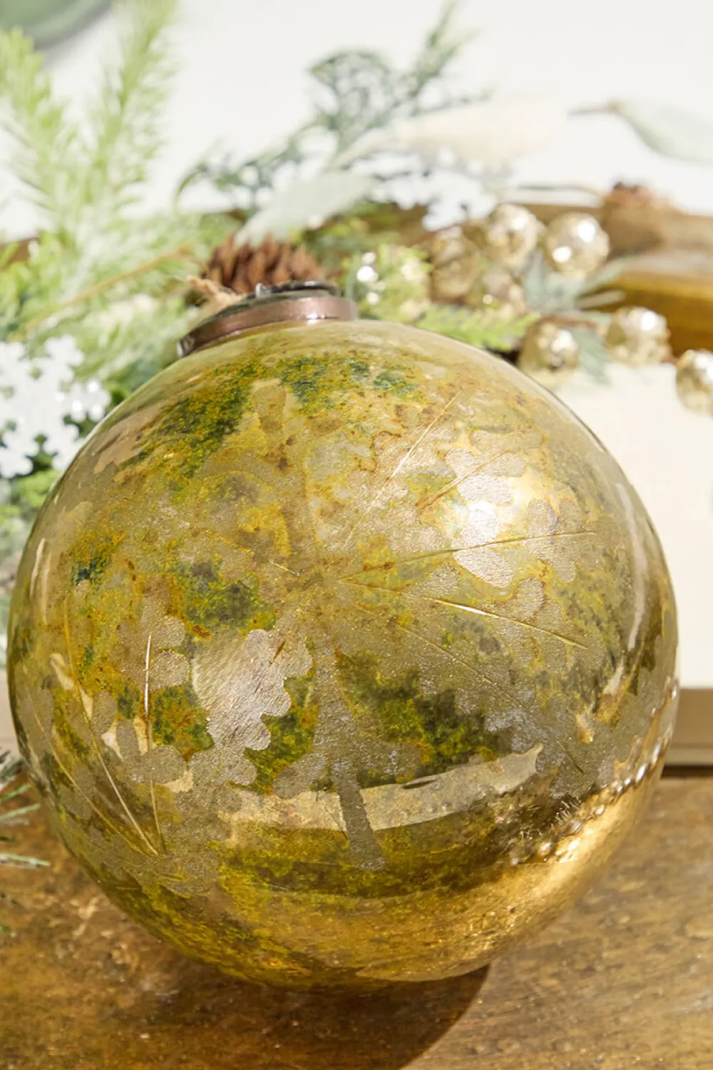 Decorator's Warehouse 6" Etched Brilliant Gold Ball Ornament > Christmas Decor|Natural Elegance