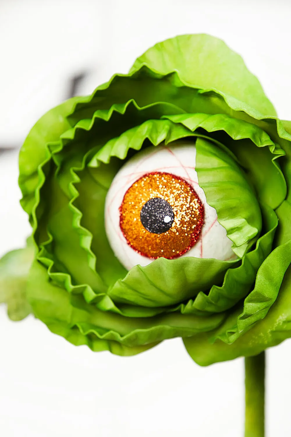 Decorator's Warehouse 24" Eyeball Flower Stem > Halloween|Halloween
