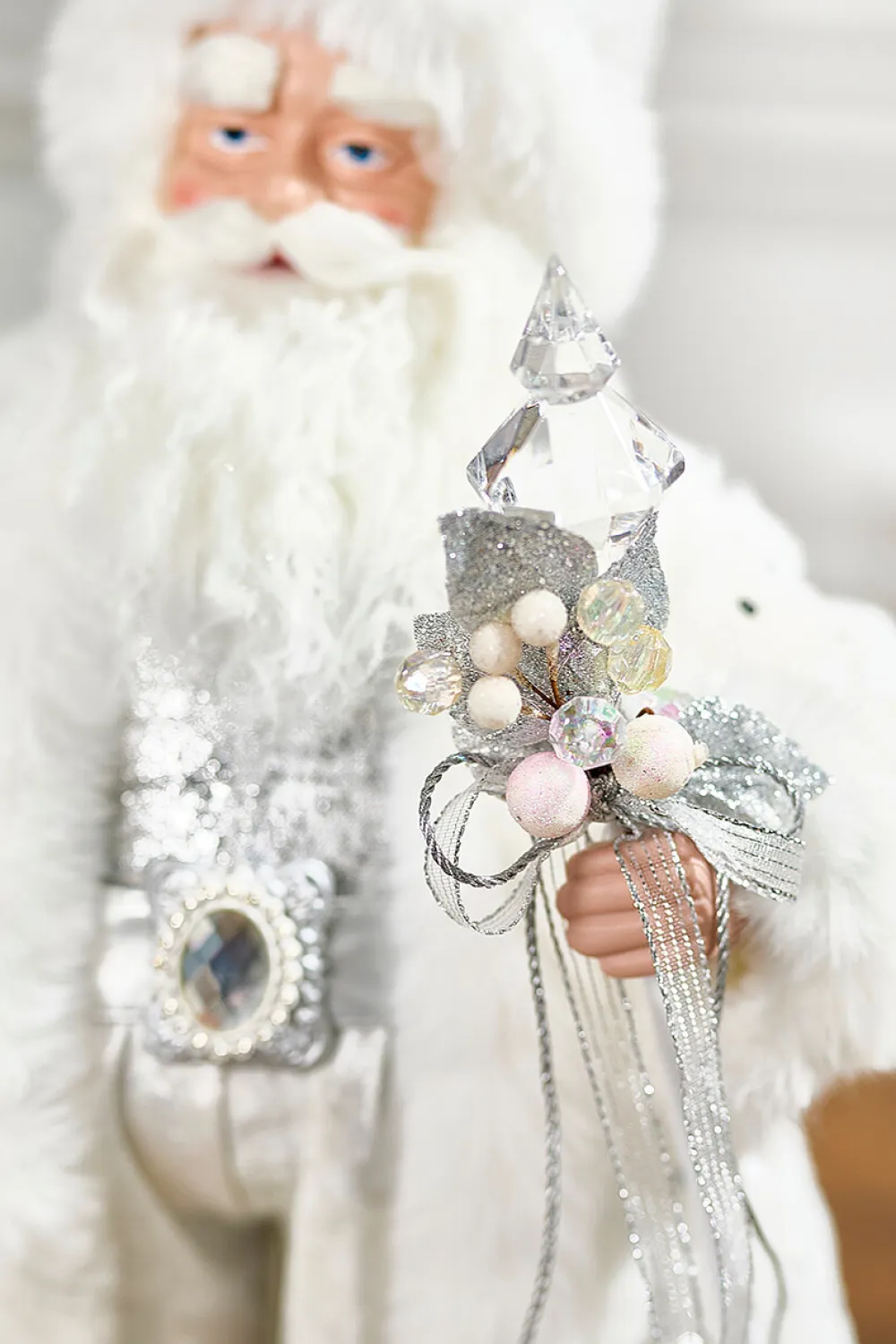 Decorator's Warehouse 20" Fabric Winter Santa With Jewel Staff > White Christmas|Santas & Angels