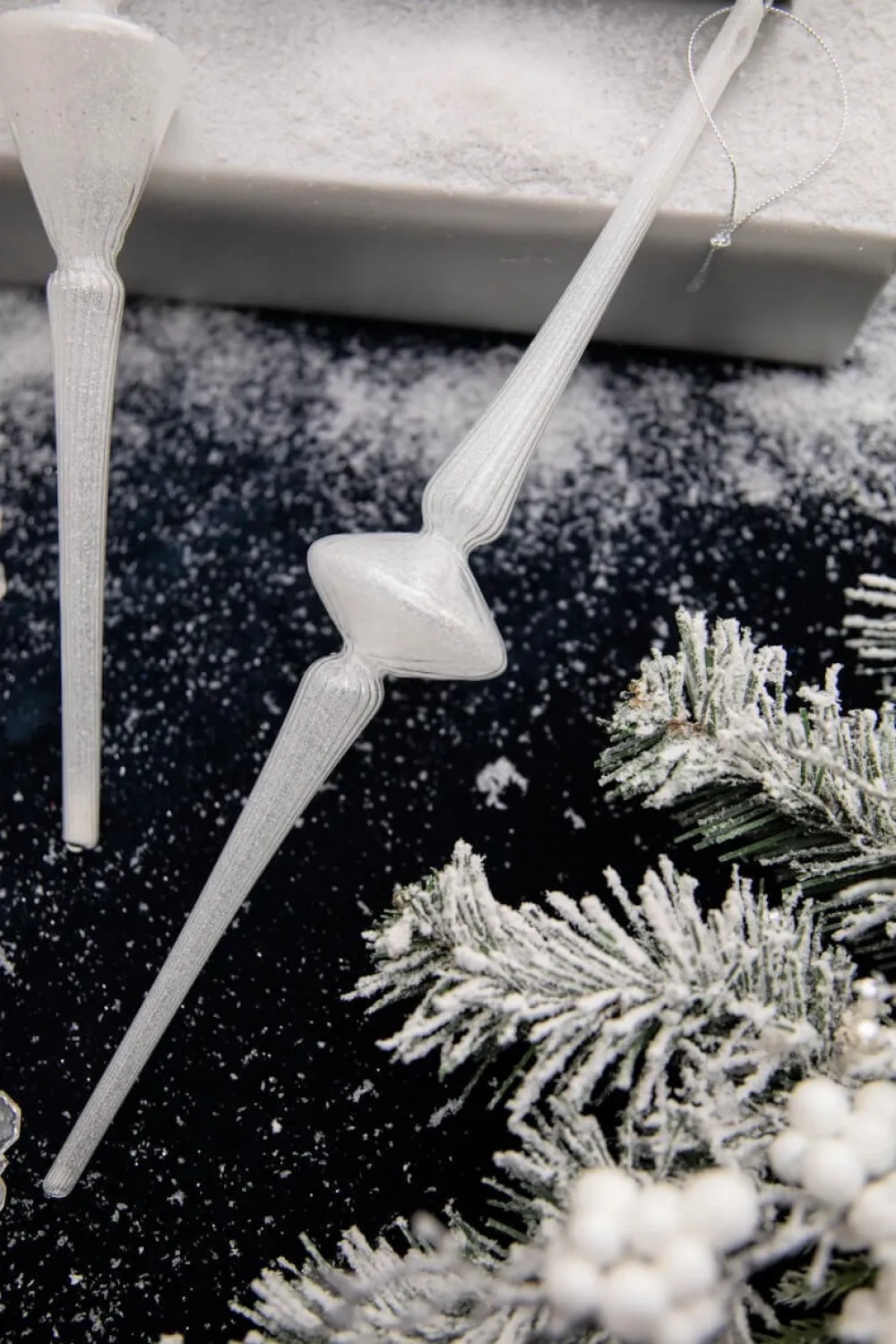 Decorator's Warehouse 14” Finial Glass Ornament > White Christmas|Christmas Decor