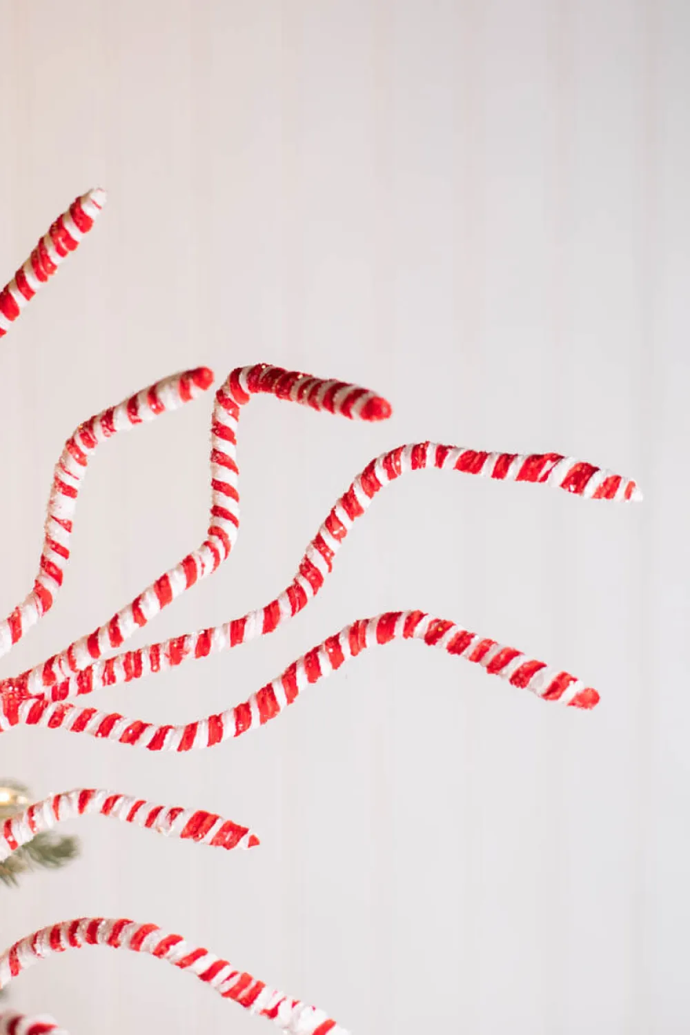 Decorator's Warehouse 29” Frosty Peppermint Branch Spray > Gingerbread|Peppermint