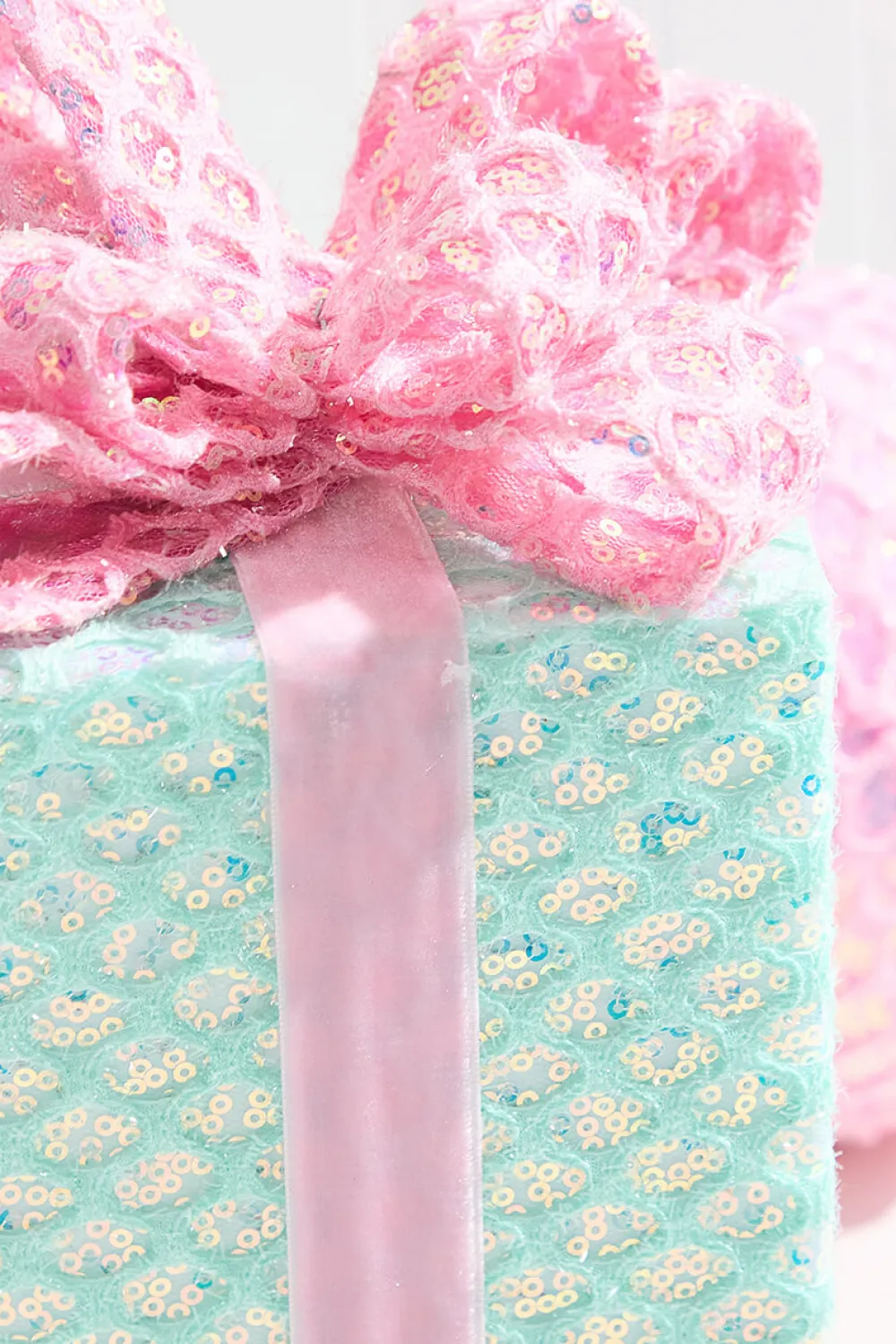 Decorator's Warehouse 10" Gift Box > Santa'S Sweet Shoppe|Christmas Decor