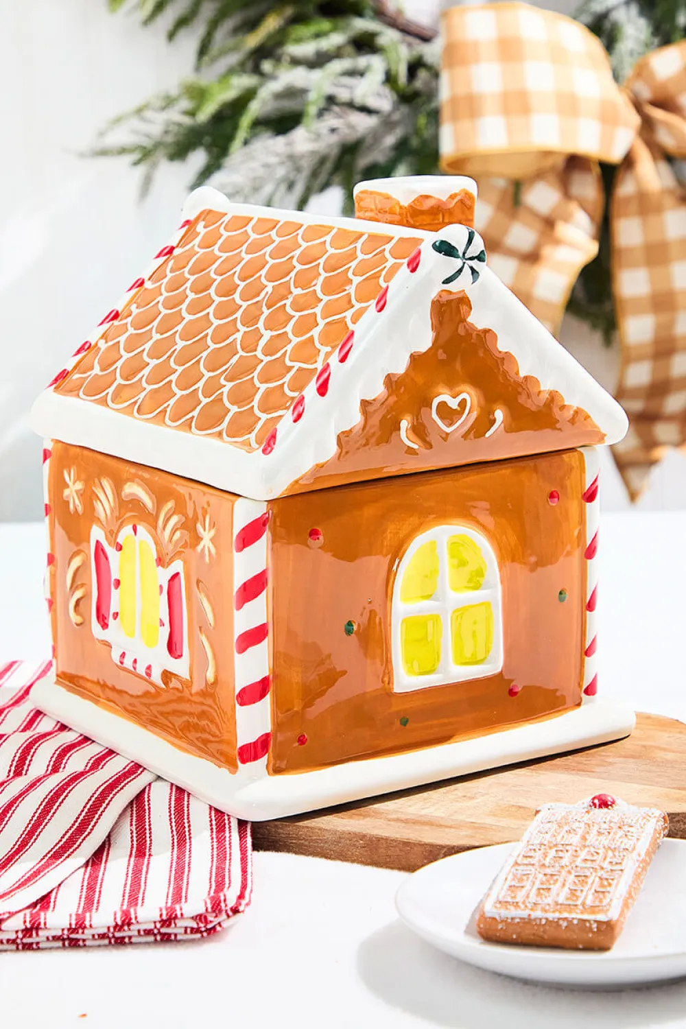 Decorator's Warehouse 9.5"Gingerbread House Cookie Jar > Christmas Sale|Christmas Decor