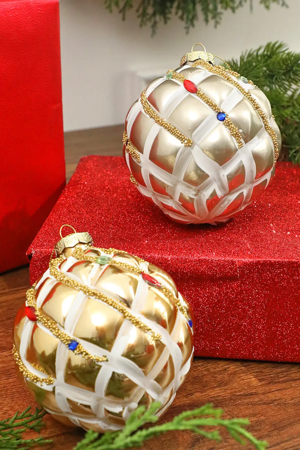 Decorator's Warehouse 4” Glass Ball Ornament > Nutcracker|Retro Brites