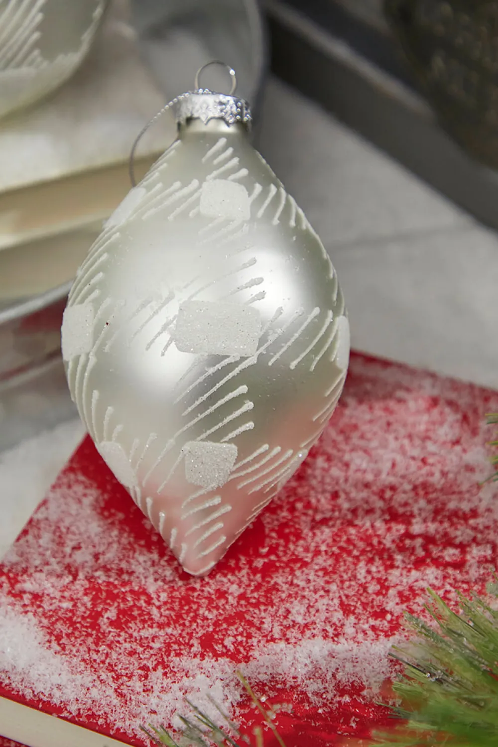 Decorator's Warehouse 4" Glass Check Ball/Finial Ornament > Christmas Ornaments|Christmas Ornaments