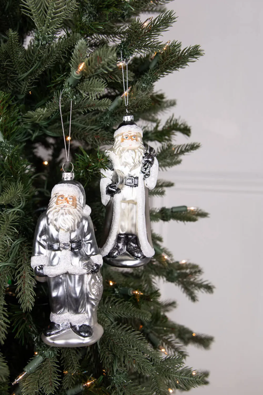 Decorator's Warehouse 6.5" Glass Santa Ornament > Christmas Ornaments|White Christmas