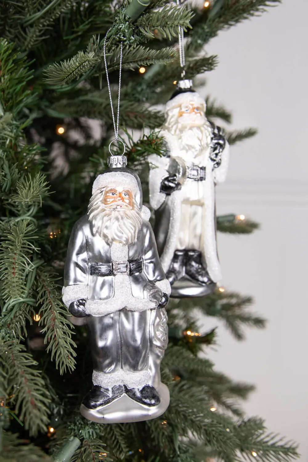 Decorator's Warehouse 6.5" Glass Santa Ornament > Christmas Ornaments|White Christmas