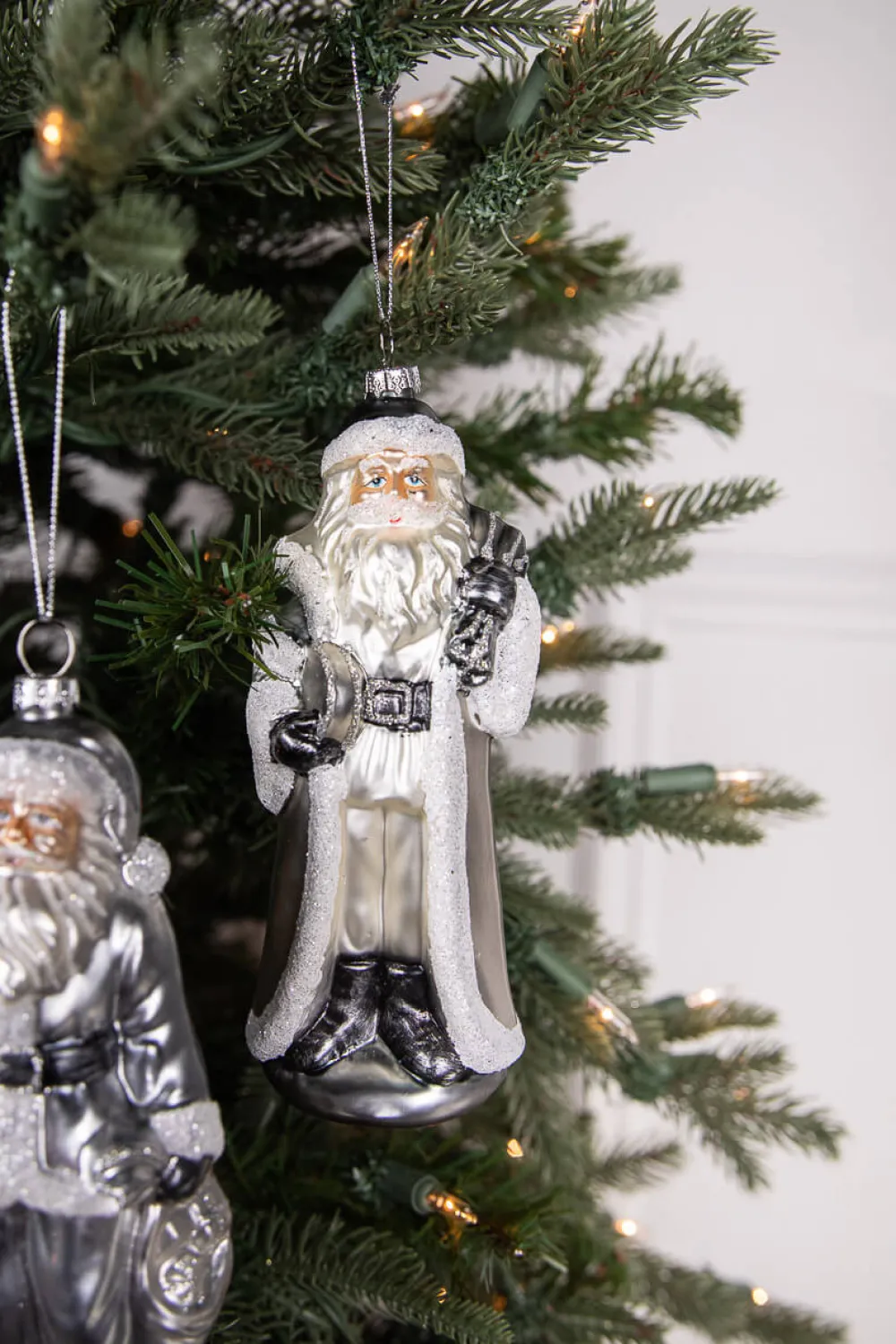 Decorator's Warehouse 6.5" Glass Santa Ornament > Christmas Ornaments|White Christmas