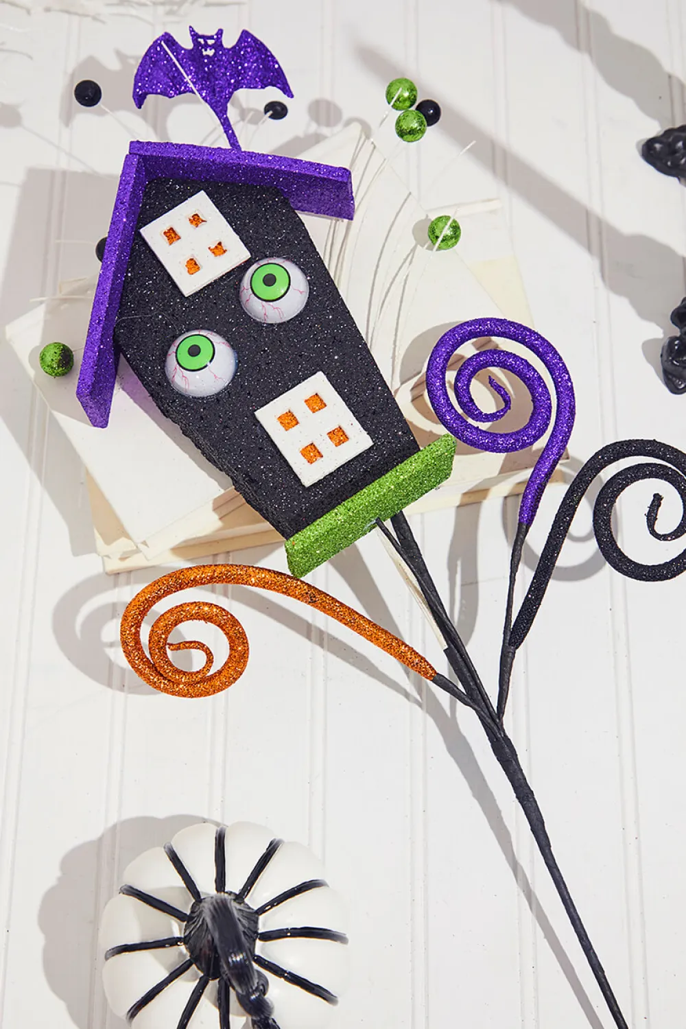 Decorator's Warehouse 30” Glitter Eye House Bat Spray > Halloween|Halloween