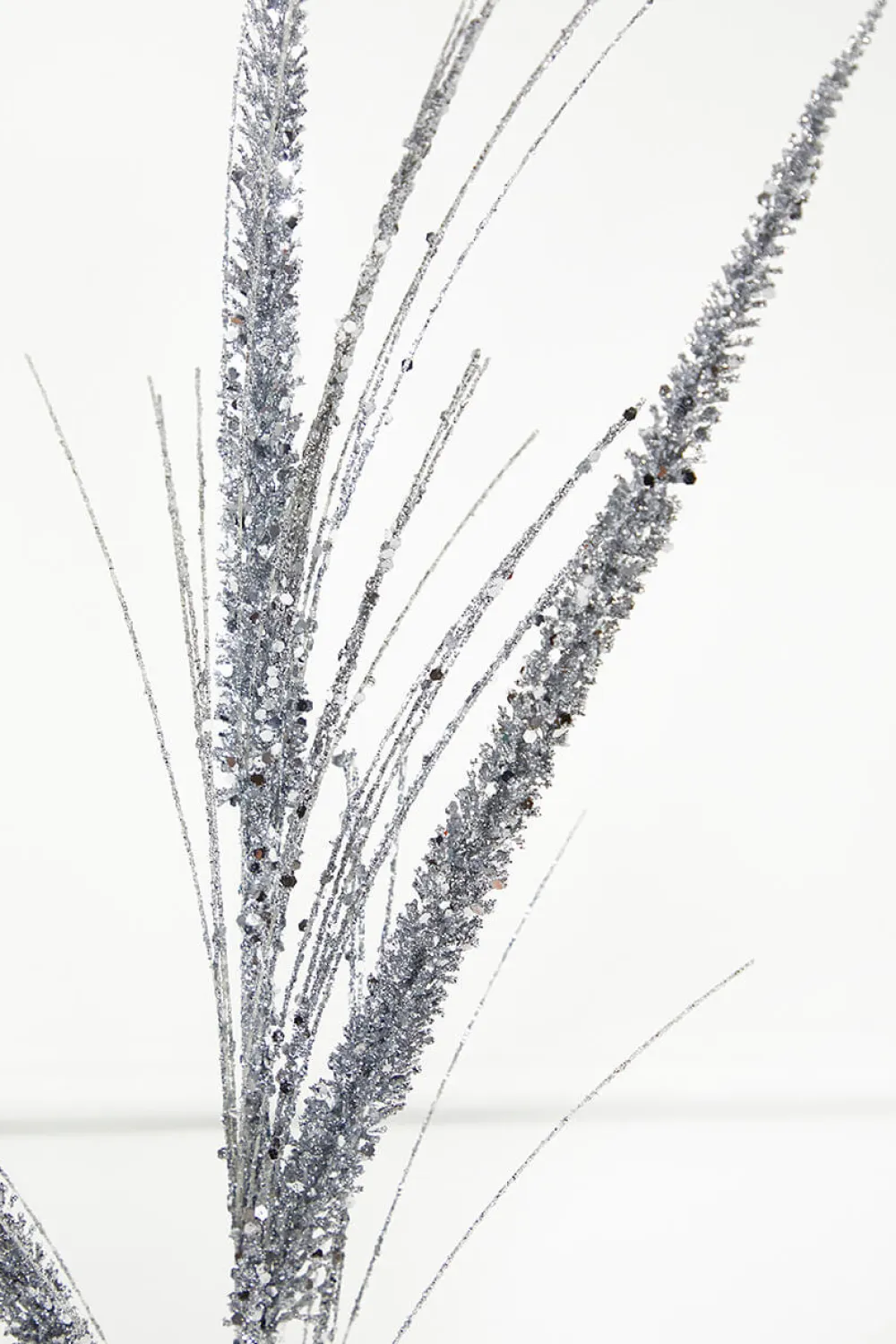 Decorator's Warehouse 34" Glitter/Mica Triple Spike Grass Spray - Silver > White Christmas|Christmas Sprays