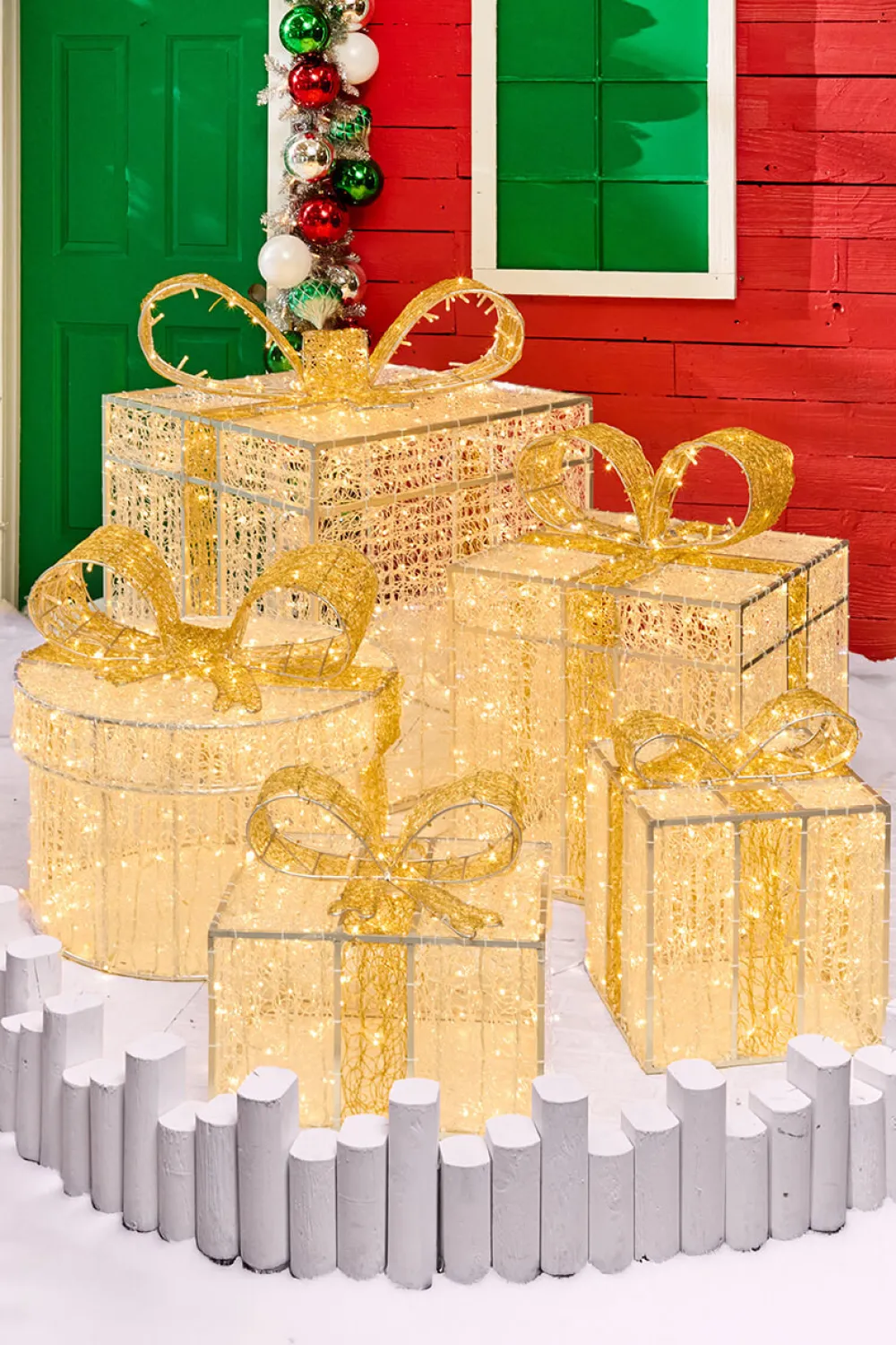 Decorator's Warehouse 16.7-46" Golden Gift Box Set of 6 > Outdoor Decor|Outdoor Decor