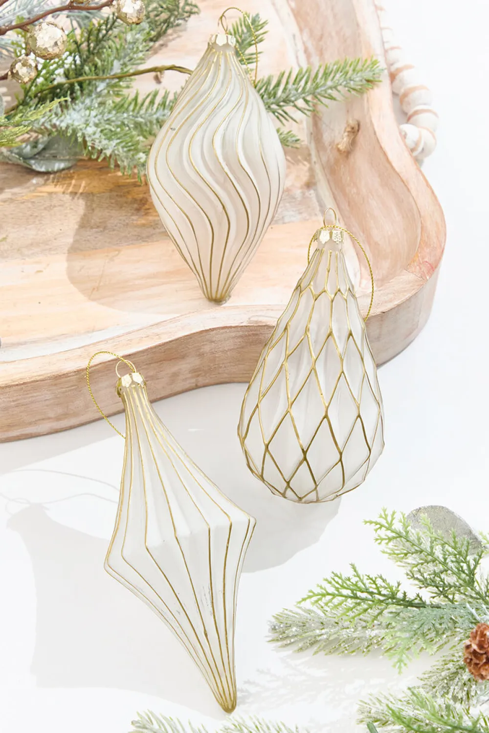 Decorator's Warehouse 5.5" - 6.75" Gold & Frosted Glass Ornament > Christmas Decor|Natural Elegance