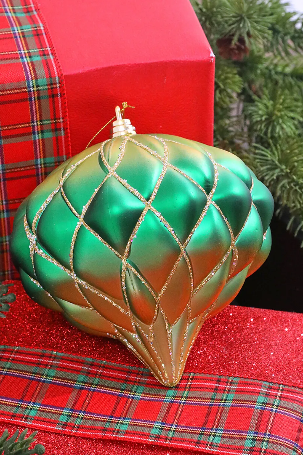 Decorator's Warehouse 6" Green Gold Onion Ornament > Nutcracker|Christmas Decor