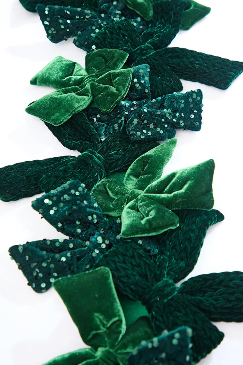 Decorator's Warehouse 48" Green Velvet Sequin Bow Garland > Christmas Decor|2026 New Additions