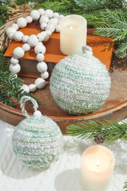 Decorator's Warehouse Green/White Knit Ball Ornaments - Set of 2 > Christmas Ornaments|Winter Woodland