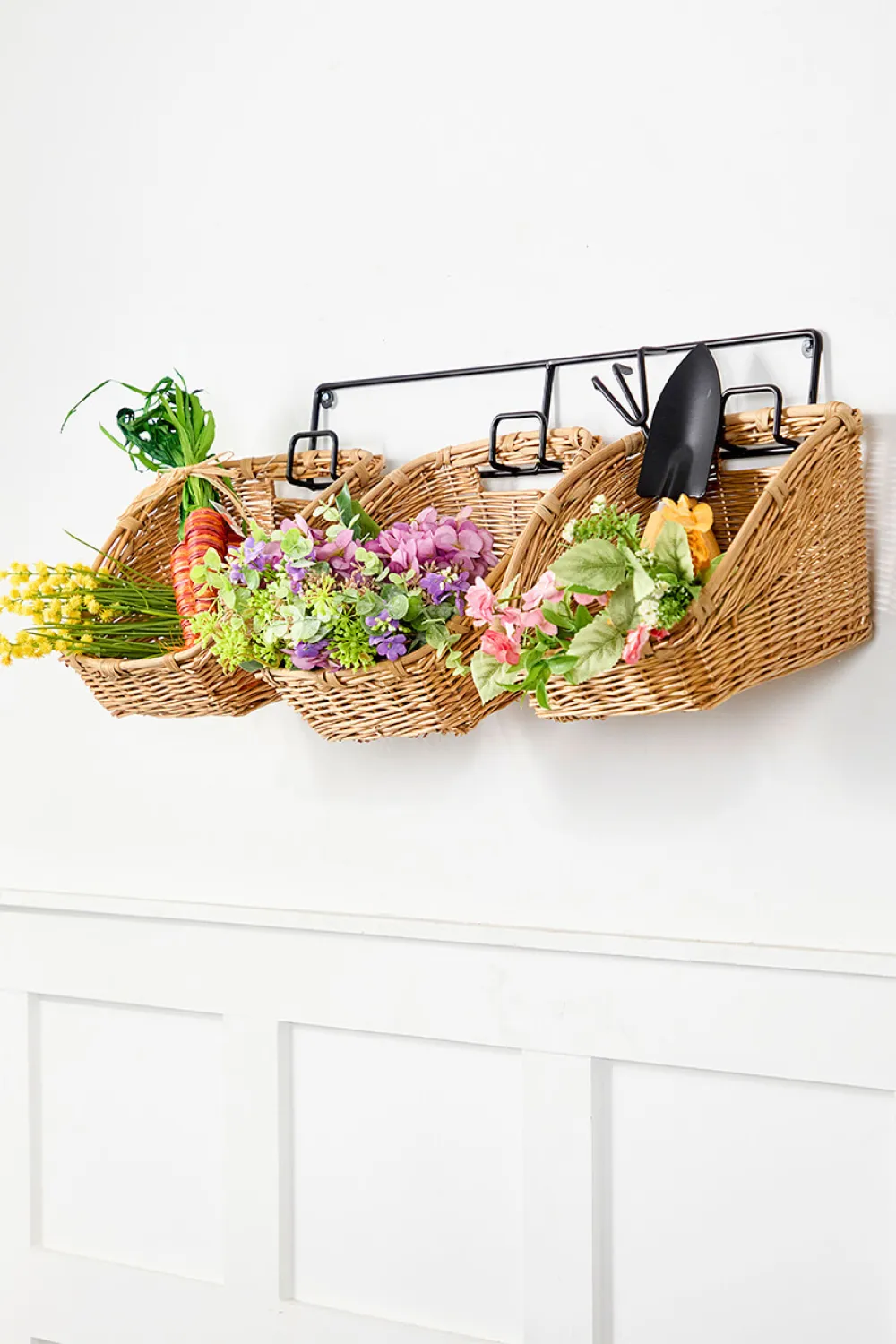 Decorator's Warehouse 28" Hanging Wall Basket > Spring Decor|Christmas Decor