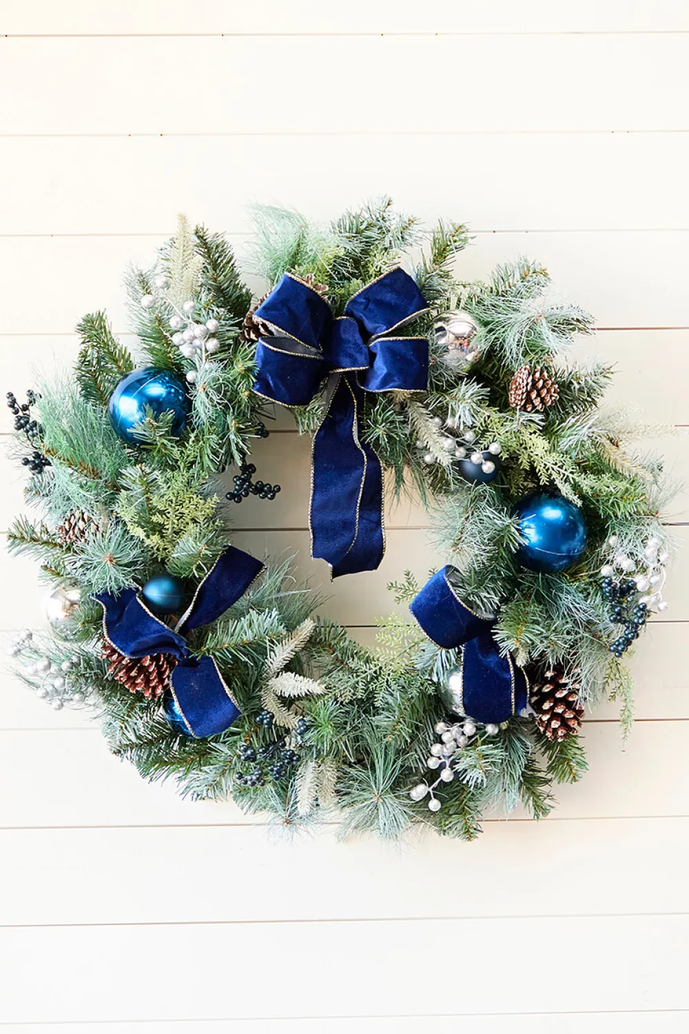 Decorator's Warehouse 30" Holiday Pine & Pinecone Wreath with Bow Accent > Christmas Decor|All Wreaths