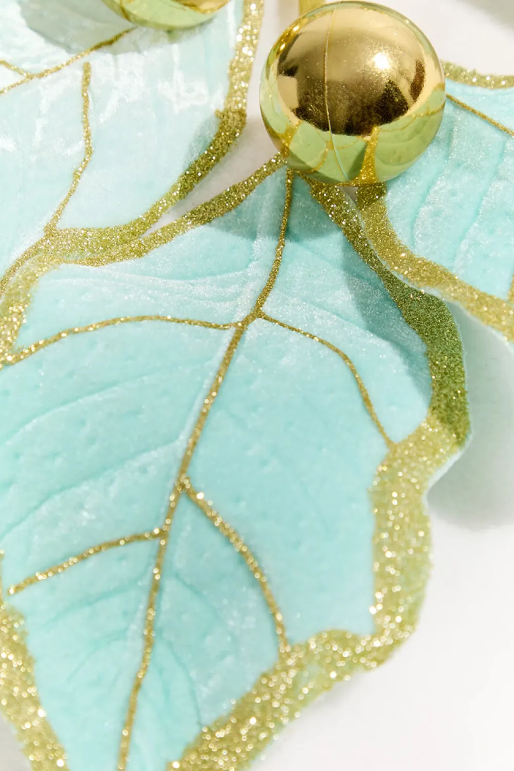 Decorator's Warehouse 5' Holly Leaves Garland - Blue & Gold > Christmas Decor|Santa'S Sweet Shoppe