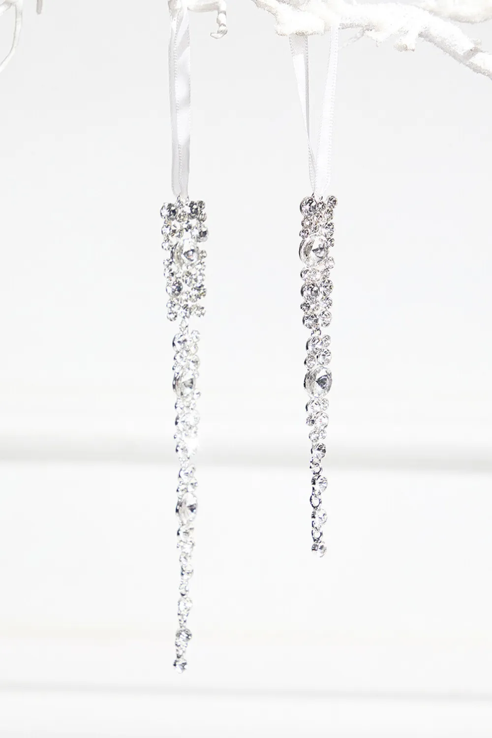 Decorator's Warehouse Jewel Icicle Ornaments - Set of 2 > White Christmas|Red & Silver