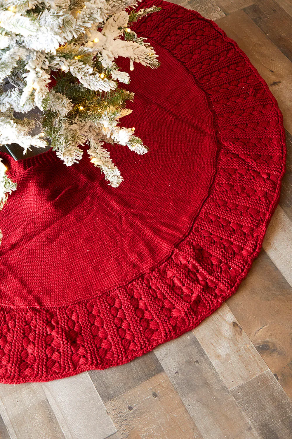 Decorator's Warehouse Knitted Tree Skirt - Red > Christmas Decor|Christmas Textiles