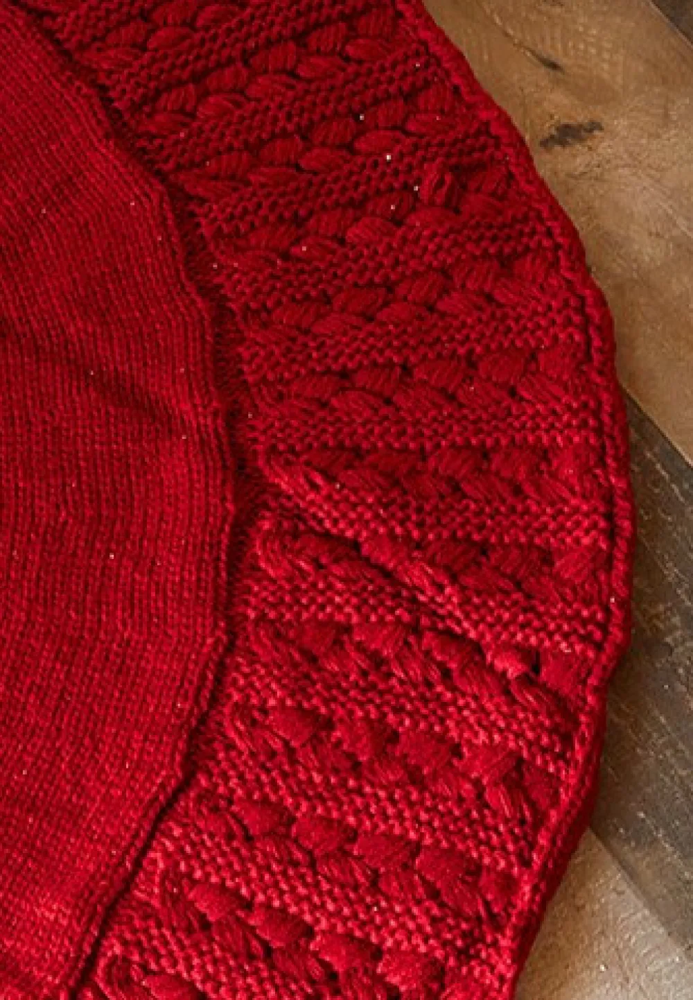 Decorator's Warehouse Knitted Tree Skirt - Red > Christmas Decor|Christmas Textiles