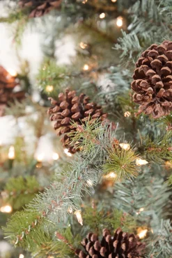 Decorator's Warehouse 7.5' Mammoth Pine Christmas Tree with 900 Lights > Green|Christmas Trees