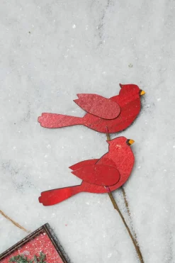 Decorator's Warehouse 20” MDF Cardinal Spray > Cardinal|Christmas Sprays