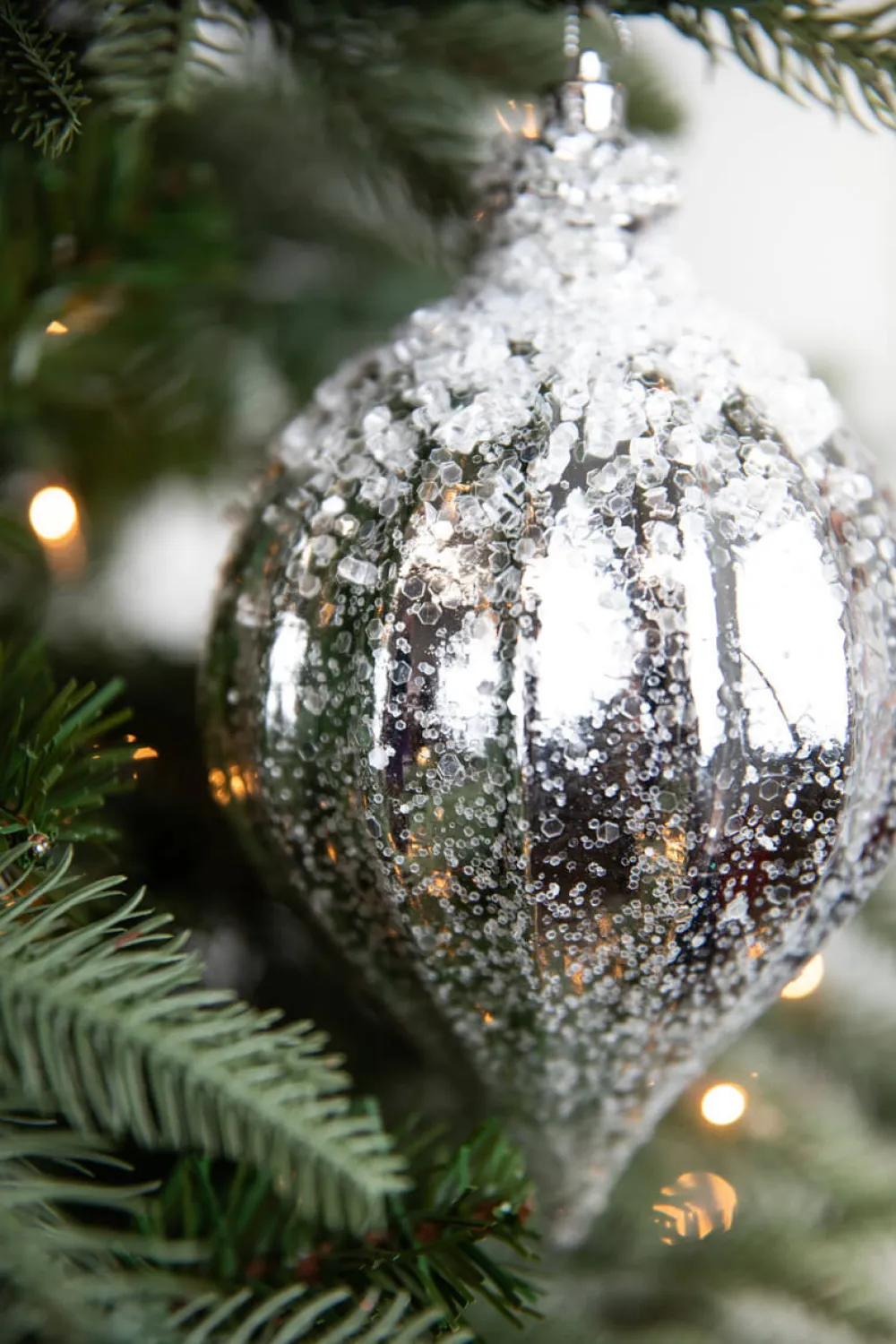 Decorator's Warehouse 7" Metallic Ridged Iced Kismet Finial Ornament - Silver > Christmas Ornaments|White Christmas