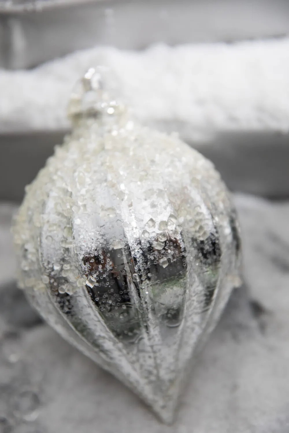 Decorator's Warehouse 7" Metallic Ridged Iced Kismet Finial Ornament - Silver > Christmas Ornaments|White Christmas
