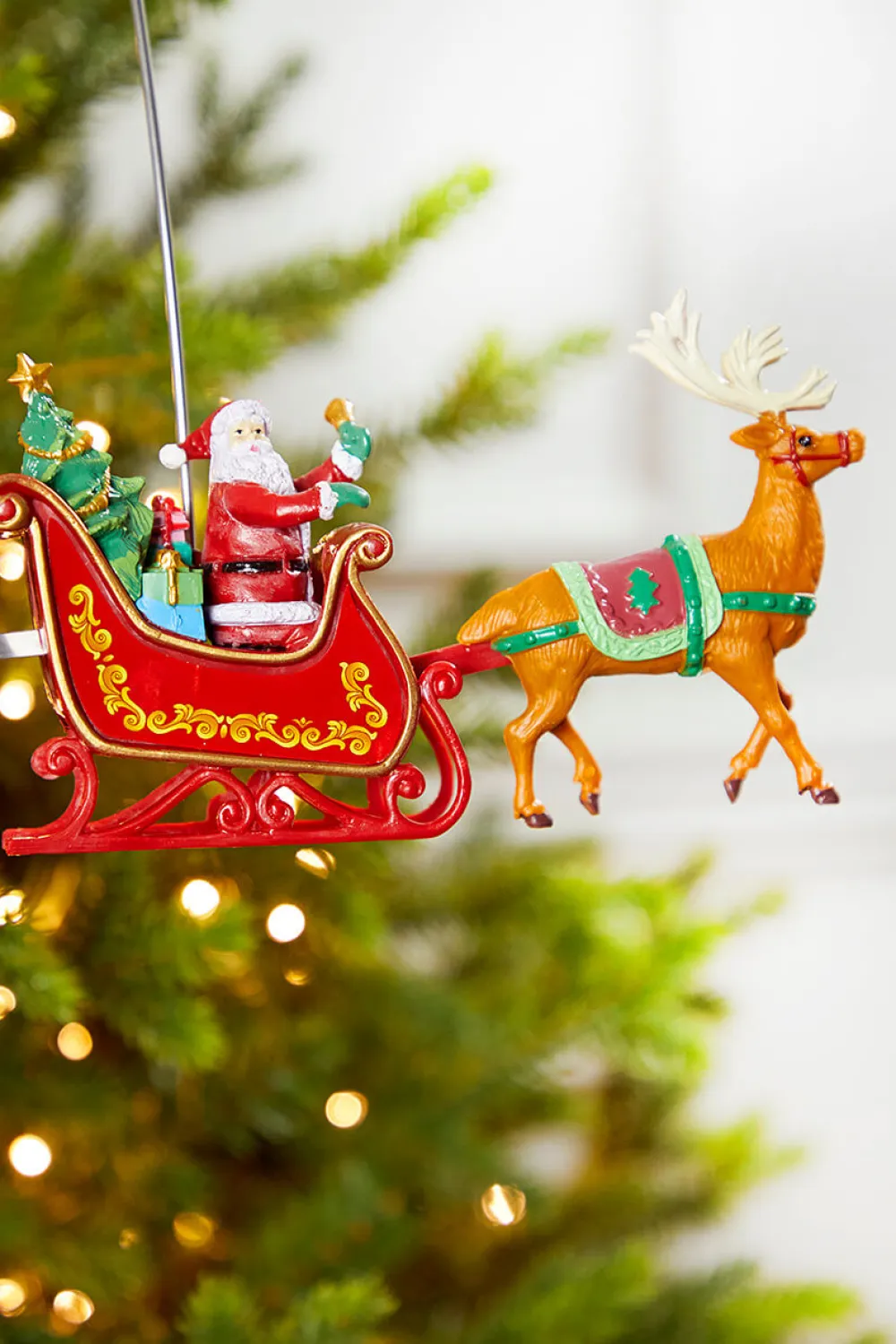Decorator's Warehouse Mr. Christmas Santa's Sleigh Tree Topper > Retro Brites|Christmas Decor