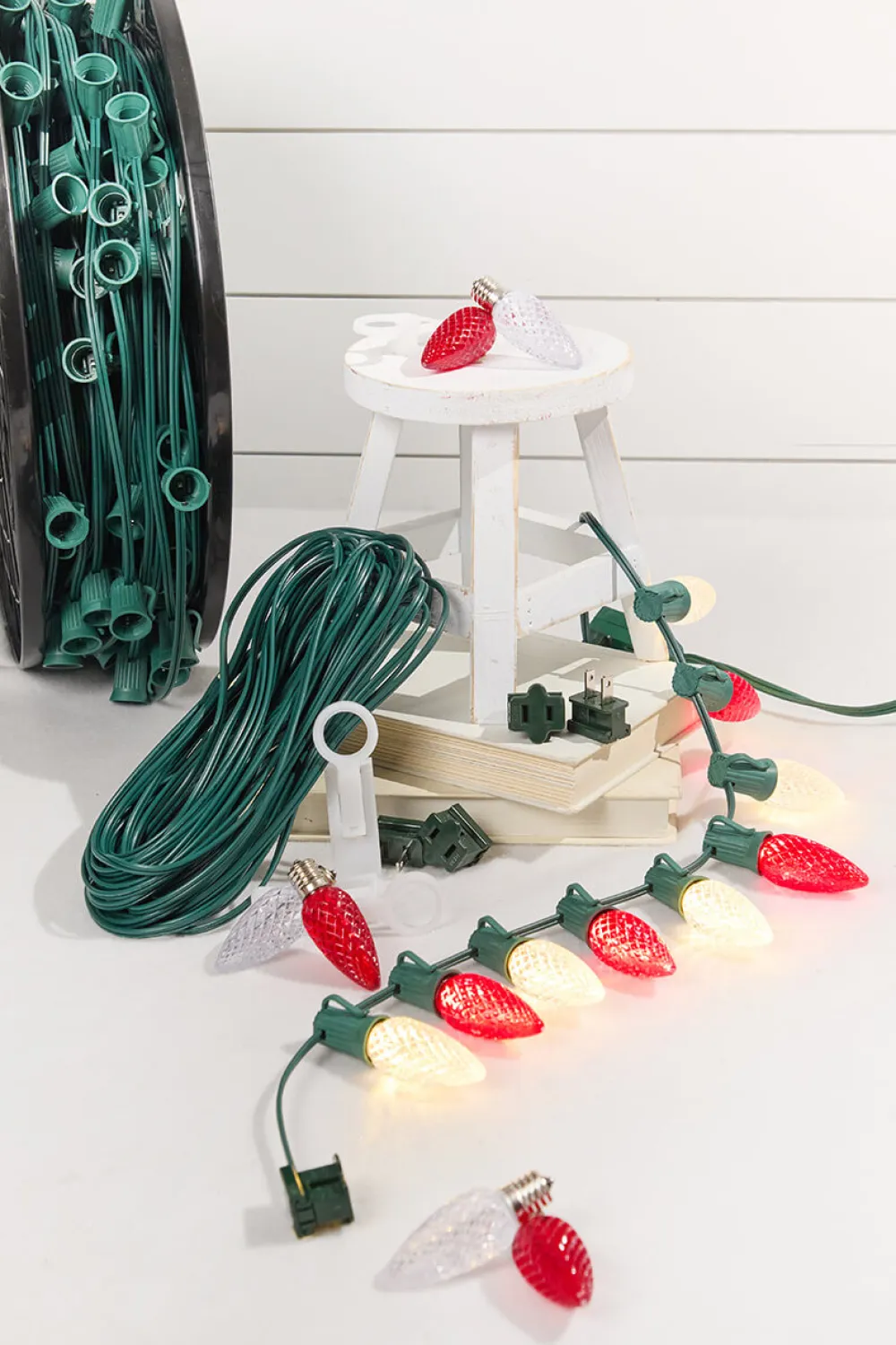 Decorator's Warehouse 250' Outdoor Christmas Lighting Kit - Warm White/Red > Outdoor Christmas Lighting Kits|C9 Bulbs