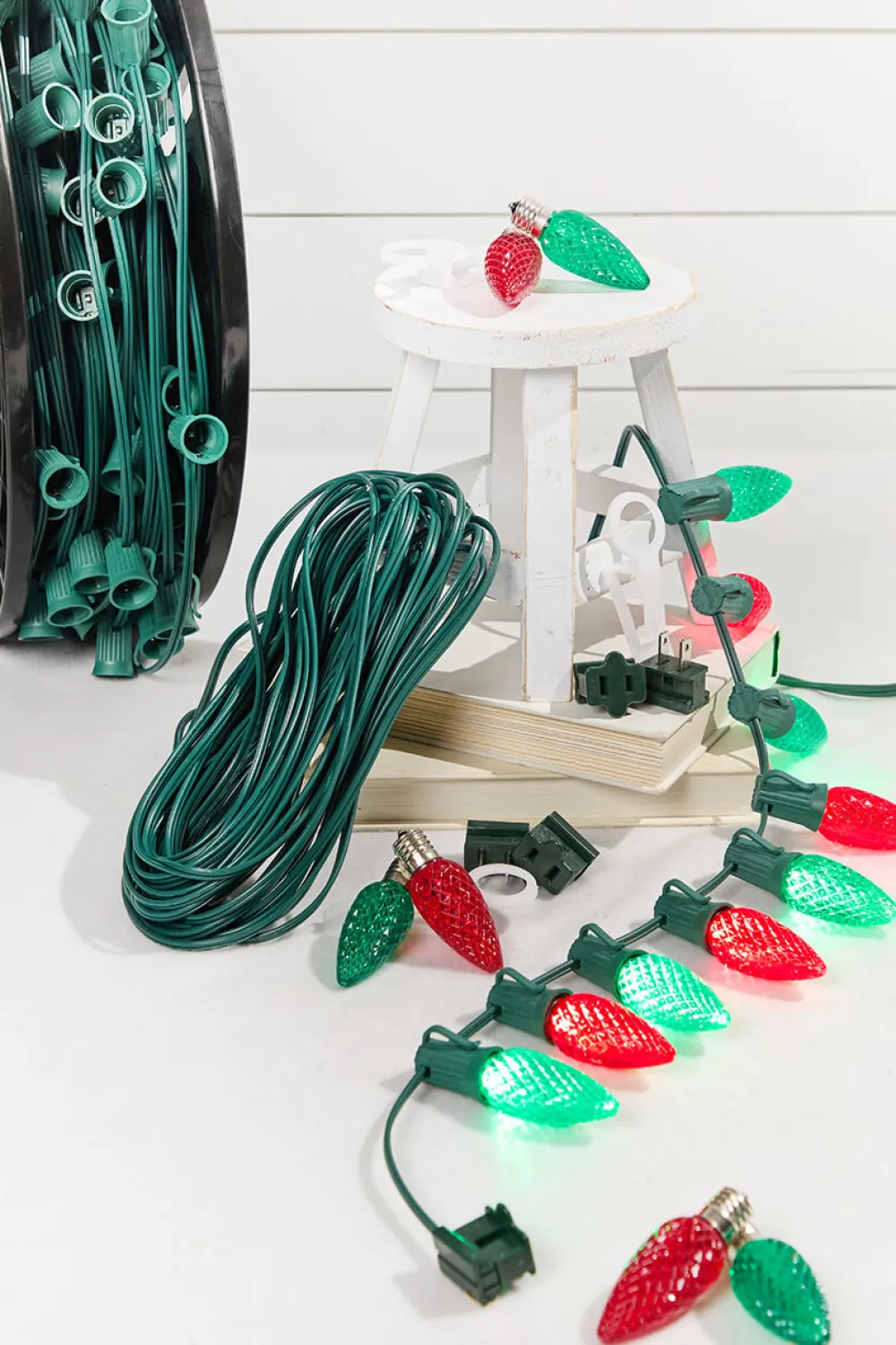 Decorator's Warehouse 100' Outdoor Christmas Lighting Kit - Red/Green > Outdoor Christmas Lighting Kits|C9 Bulbs