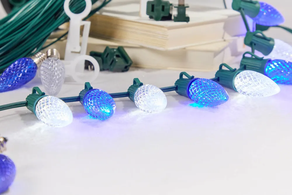 Decorator's Warehouse 100' Outdoor Christmas Lighting Kit - Cool White/Blue > Outdoor Christmas Lighting Kits|C9 Bulbs