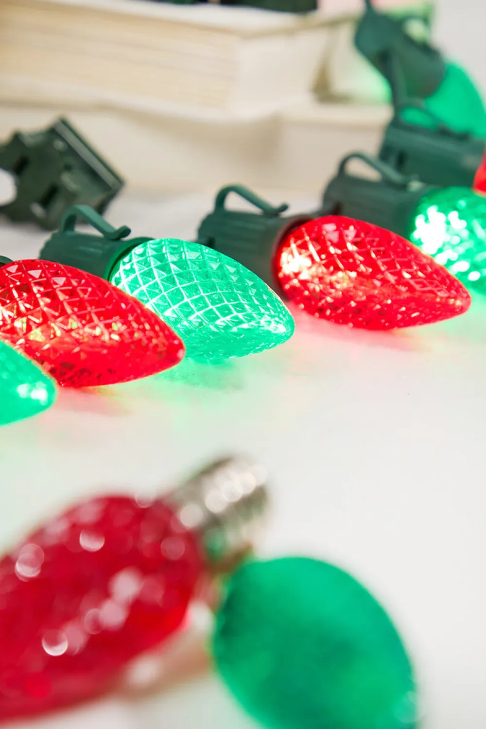 Decorator's Warehouse 500' Outdoor Christmas Lighting Kit - Red/Green > Outdoor Christmas Lighting Kits|C9 Bulbs