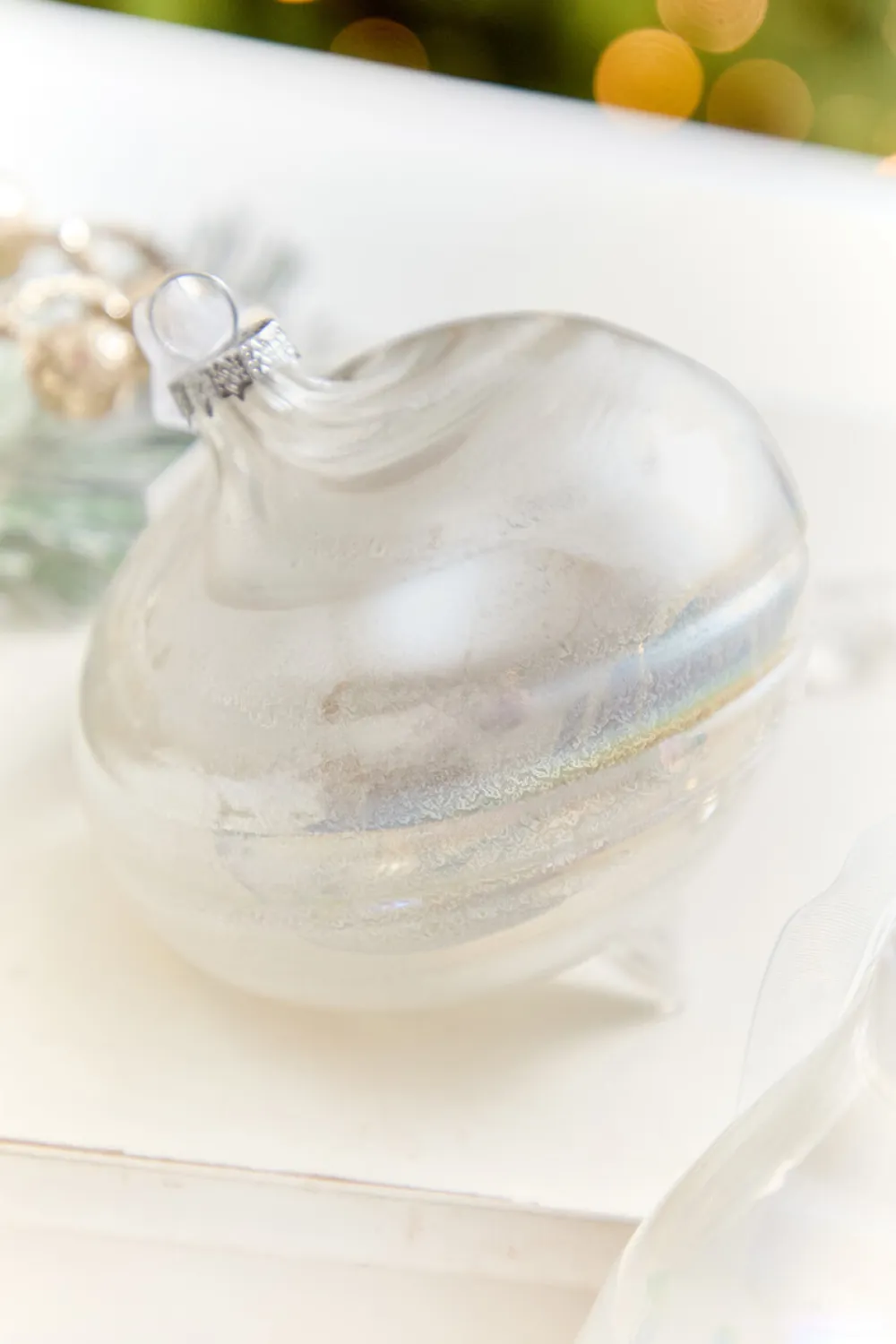 Decorator's Warehouse 4" - 6" Pearlescent Swirl Ornament > Sugar & Spice|Christmas Decor